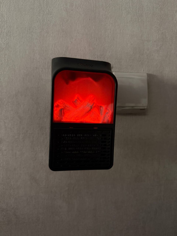 هیتر برقی پریزی Flame Heater اورجینال | ۱۰۰۰ وات طرح شومینه با ریموت کنترل